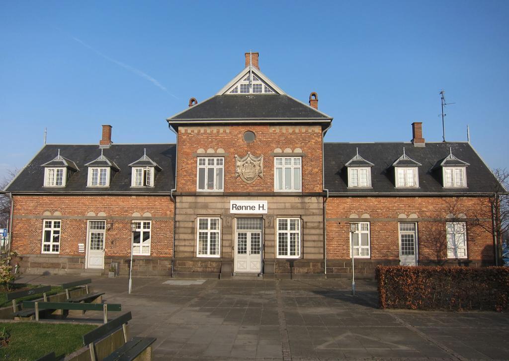 Ronne H Hotel Exterior foto